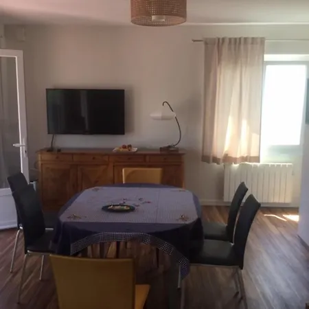 Maison 3 Avec Jardin Et Wi-fi A 10 Min De La Plage, Quartier Calme, Animaux Acceptes - Fr-1-323-370 *