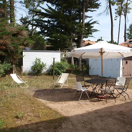 Prázdninový dům Maison 3 Avec Jardin Et Wi-fi A 10 Min De La Plage, Quartier Calme, Animaux Acceptes - Fr-1-323-370 *
